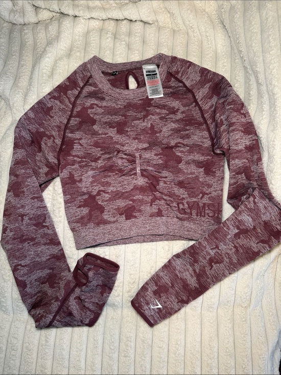 Gymshark Tops - Gymshark Burgundy Camo Long Sleeve Crop Top